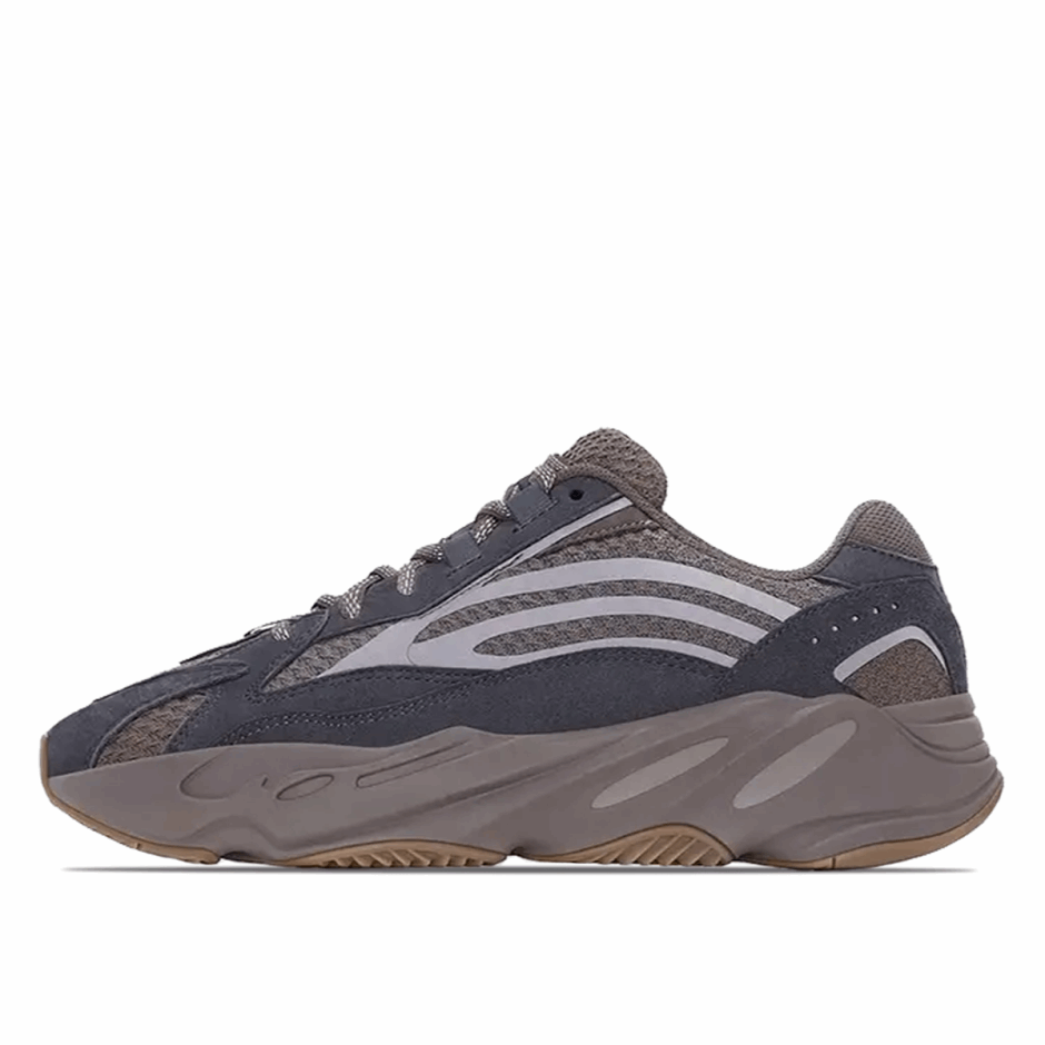 Klekt Yeezy Boost 700 V2 Mauve